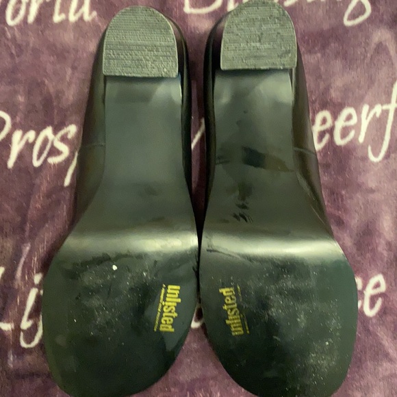 Black Unlisted chunky heels - Picture 8 of 8